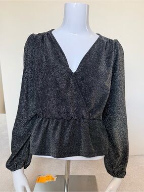 NWT Aqua Metallic Black Silver V-Neck Peplum Long-Sleeve Top Blouse XS
